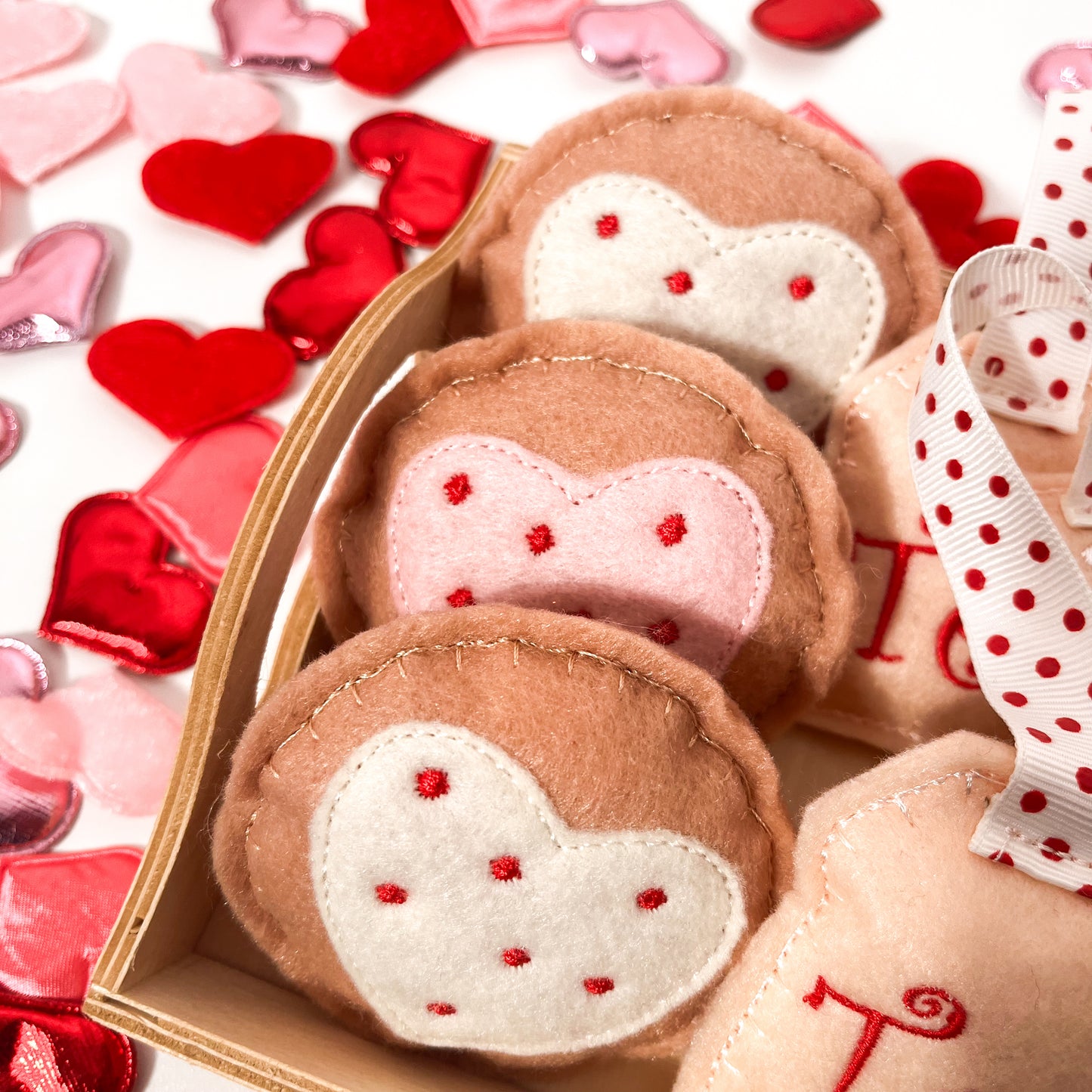 Valentine Tea & Cookie Set - White and Light Pink