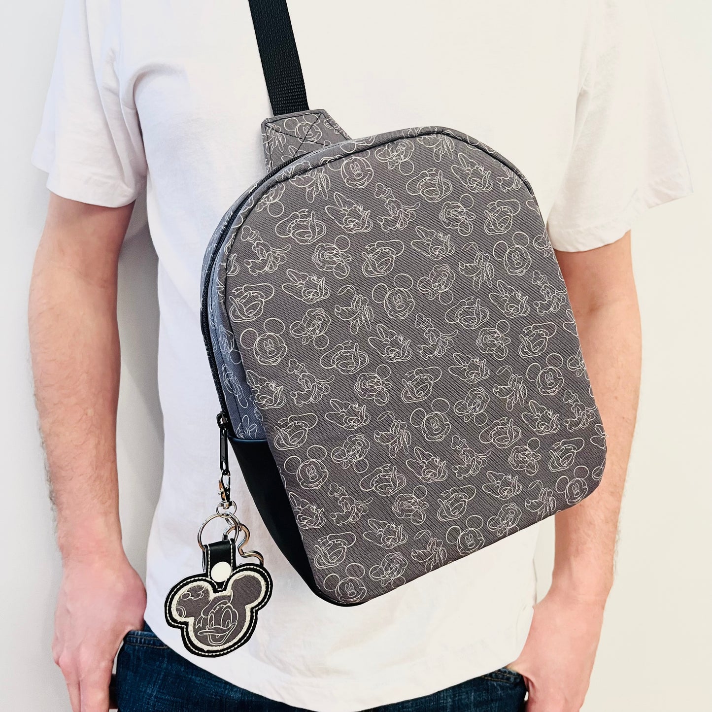 Crossbody Bag | Charcoal Classic Mouse