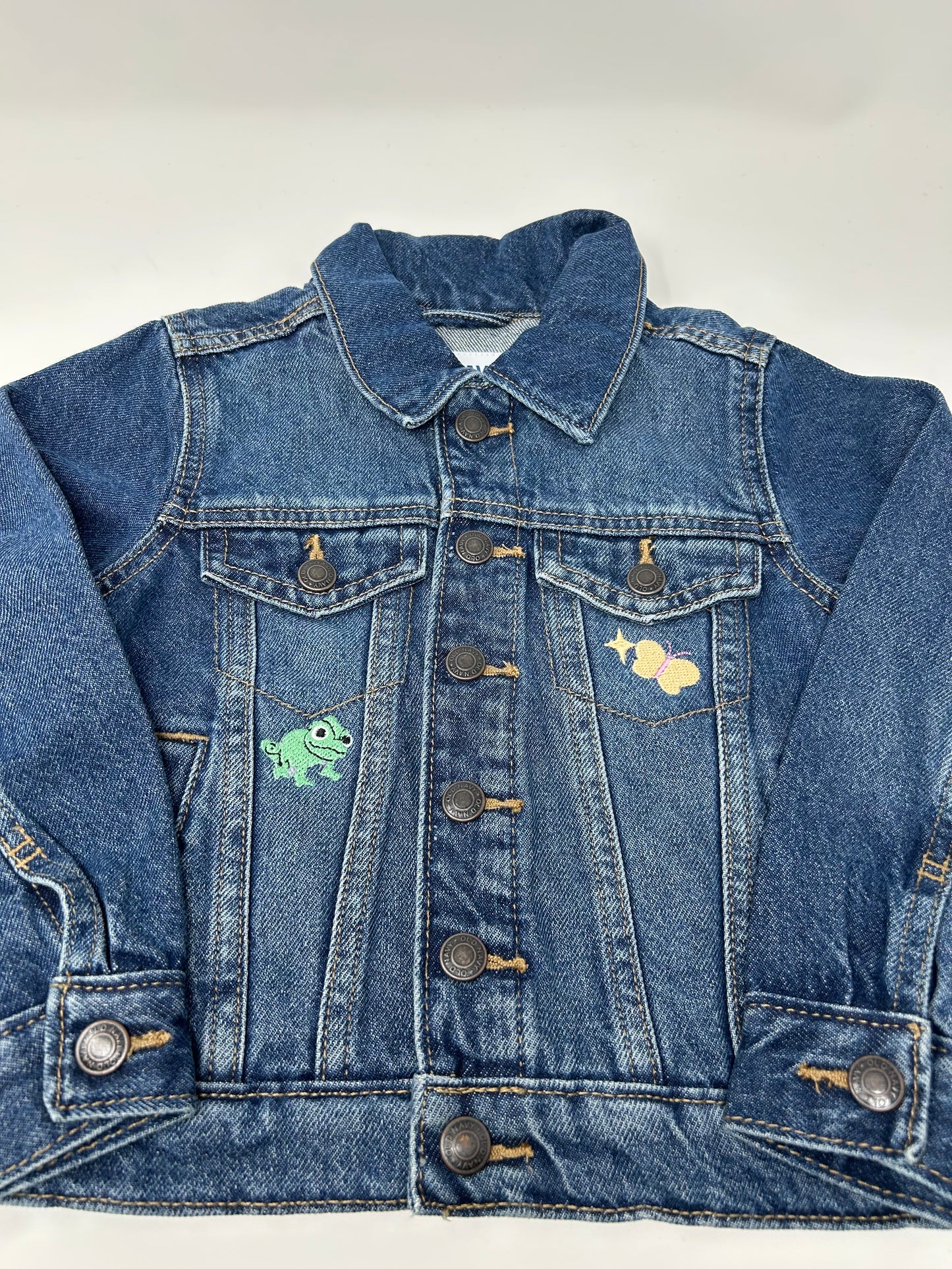 Girl in the Tower Denim Jacket | Size 4 | Medium Wash
