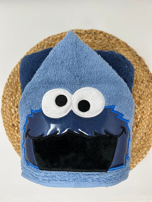 Hooded Towel | Street Friend 2